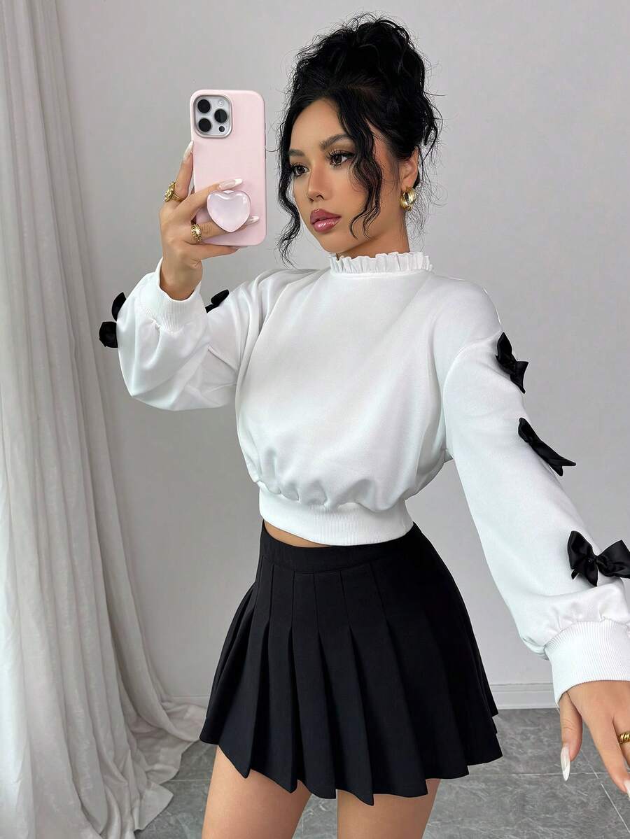 Joann short bow sweauter