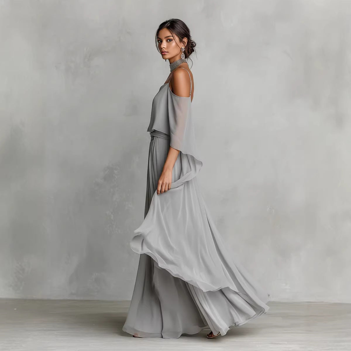 Chiara - Set elegante grigio fluido con top e pantaloni leggeri
