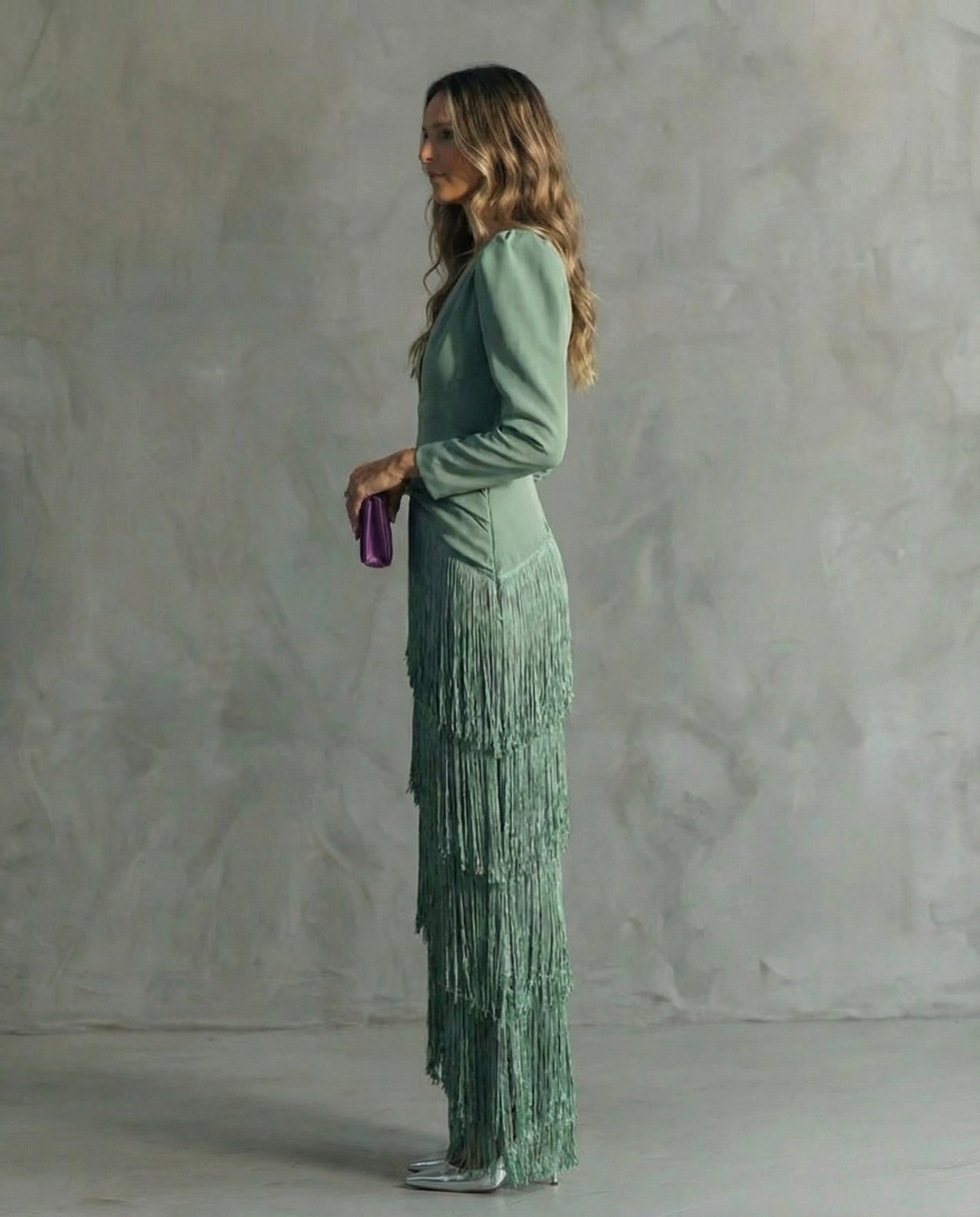 Alessia - Elegant midi dress with fringe sleeves